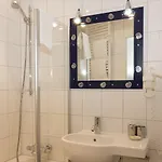 Otel 3 Koenige