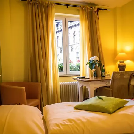 3 Koenige מלון אאכן